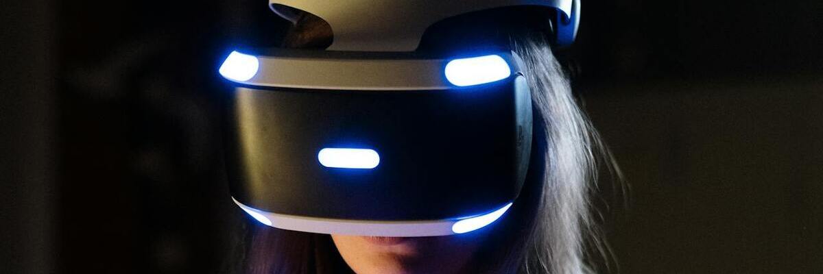 Read more about the article How to Master AR AI: Enhancing Experiences with AI and AR Technologies